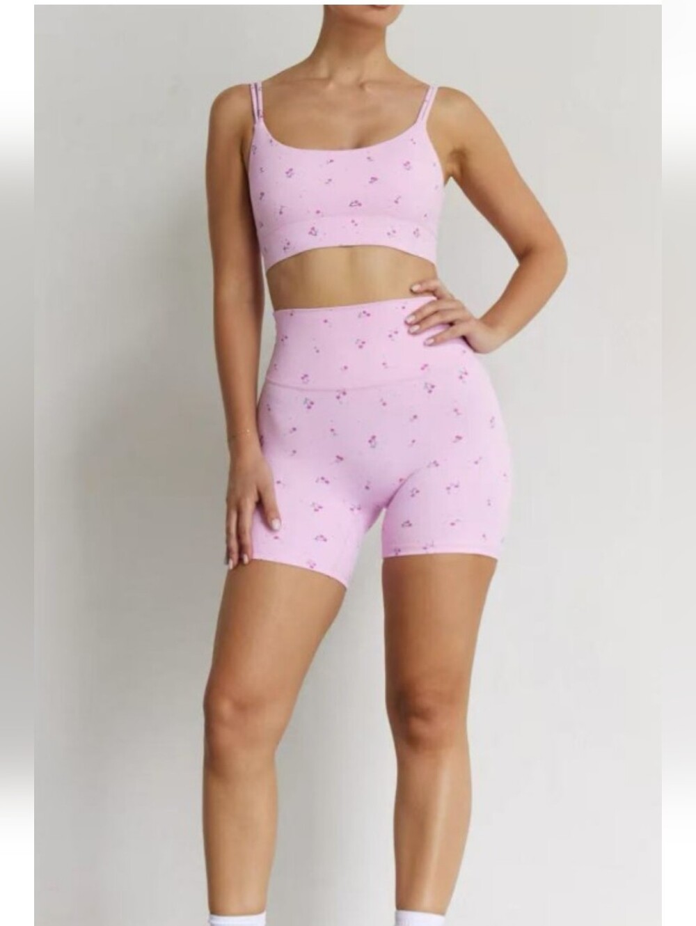 🍒🌸 Cherry Cami Sports Bra - Picture 4 of 8